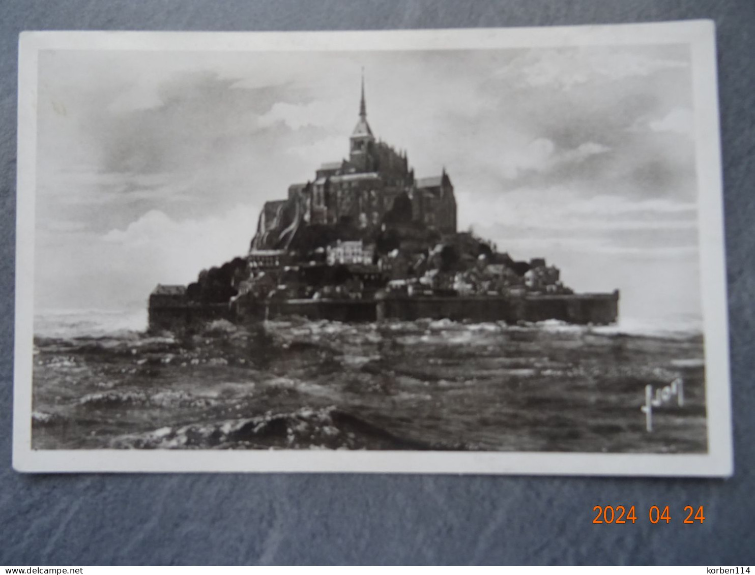 LE MONT PAR MAREE D'EQUINOXE - Le Mont Saint Michel