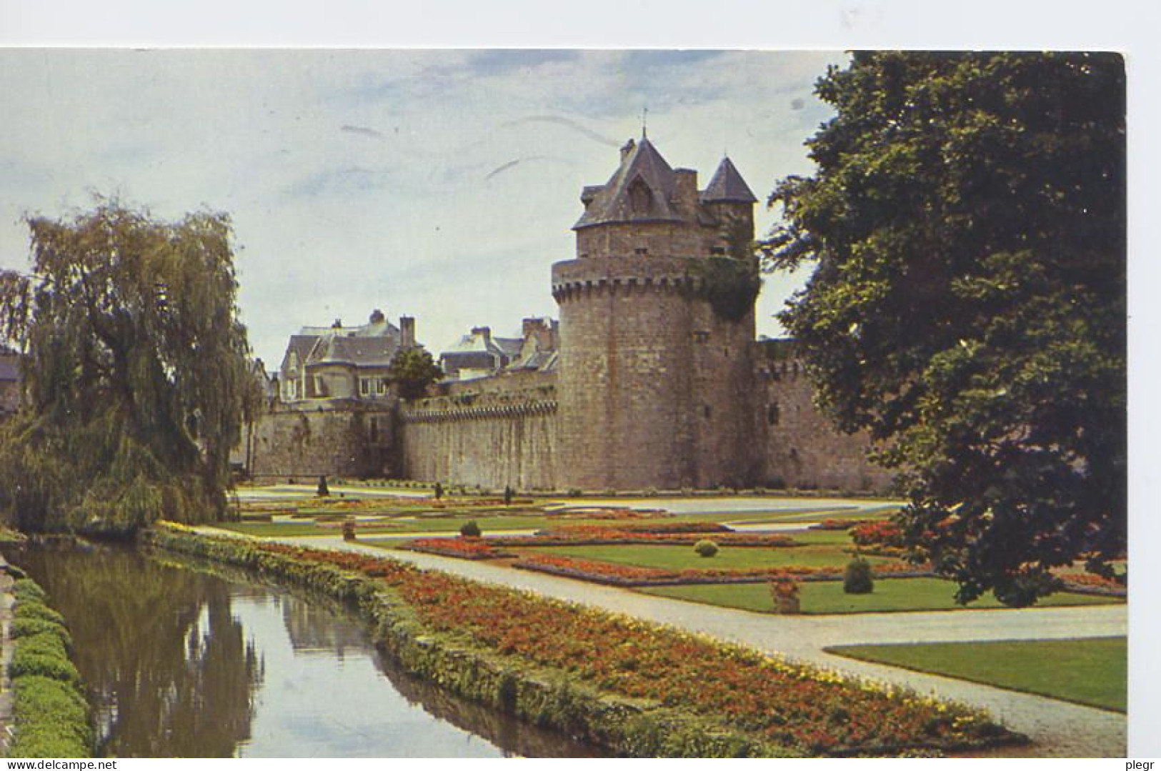 0-56260 02 04+14 - VANNES - LES JARDINS AU PIED DES REMPARTS - Vannes