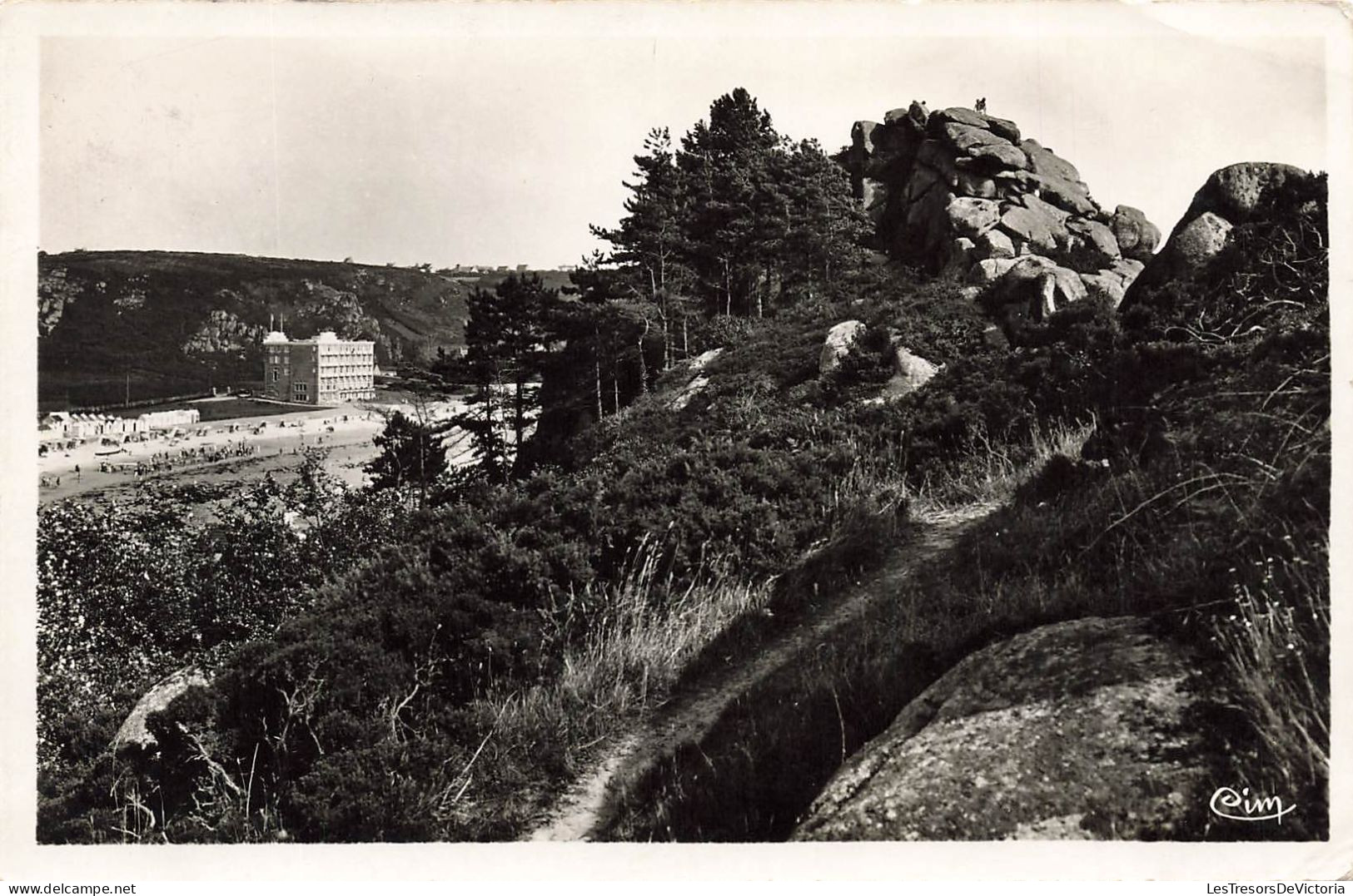 FRANCE - Trébeurden - Plage De Tresmeur - Vue Du Castel - Carte Postale Ancienne - Trébeurden