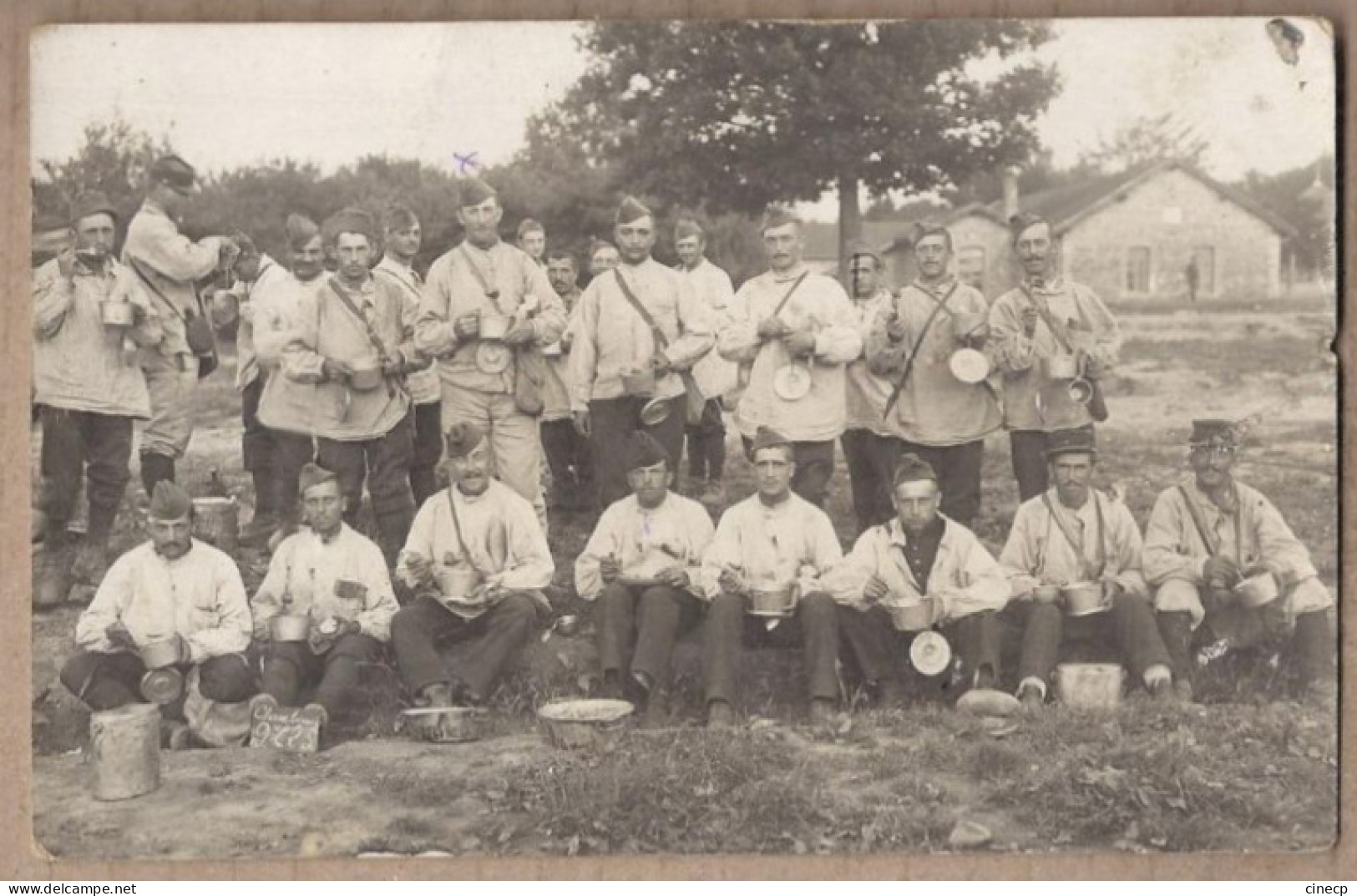 CARTE PHOTO MILITARIA - TB GROUPE MILITAIRES CHAMBORD ? Manoeuvres - 2 éme C2S - Regimenten