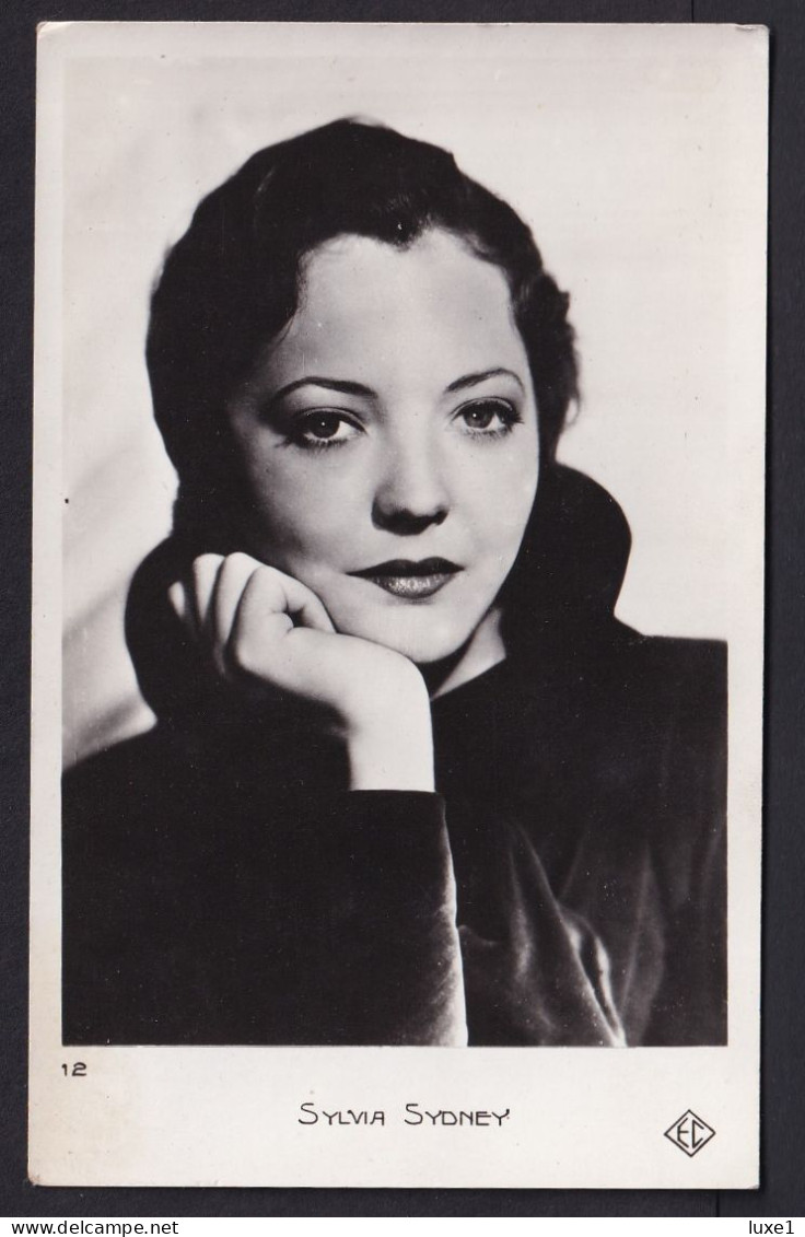 Sylvia Sidney ,  OLD  POSTCARD - Attori