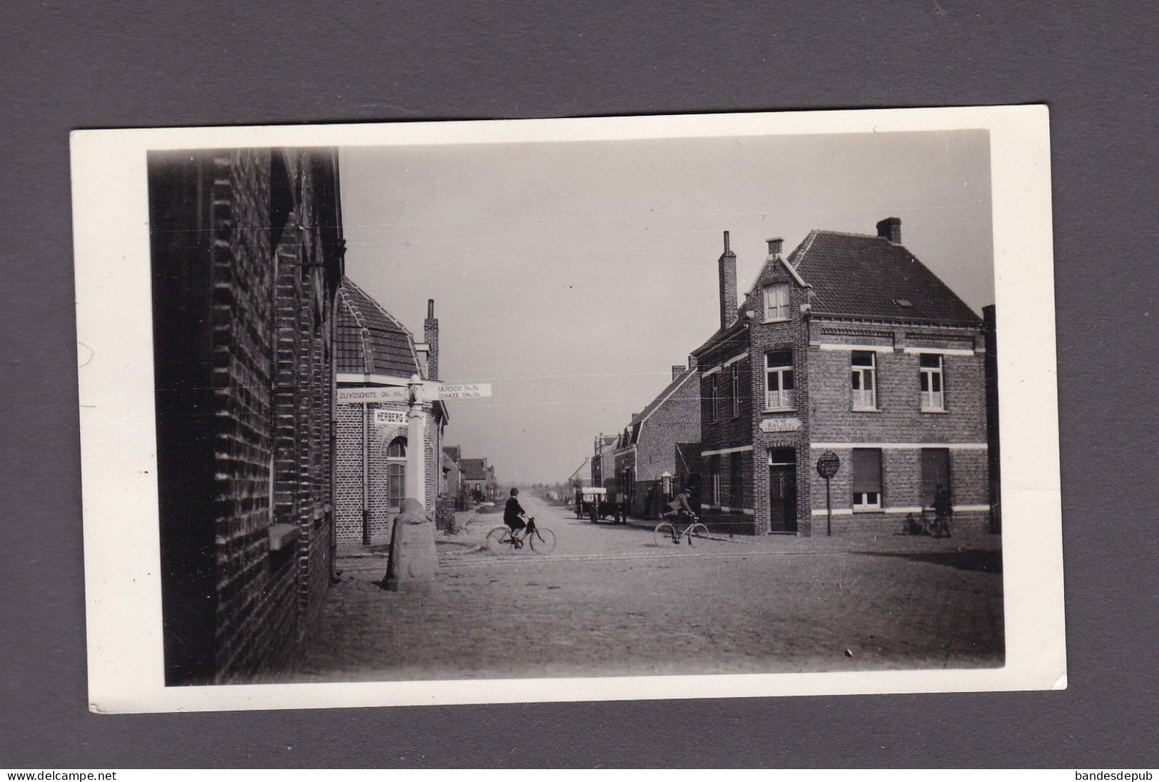 Photo Originale Snapshot Belgique à Situer Ypres Zuidschote Langemark Poelkapelle Panneau Merckem Dixmude ( 58909 ) - Places