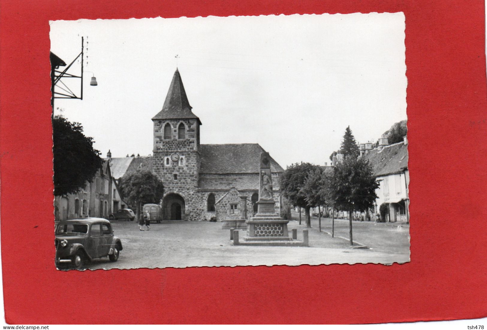 15-----APCHON----L'église--( Voitures 2CV + TRACTION )--voir 2 Scans - Other & Unclassified