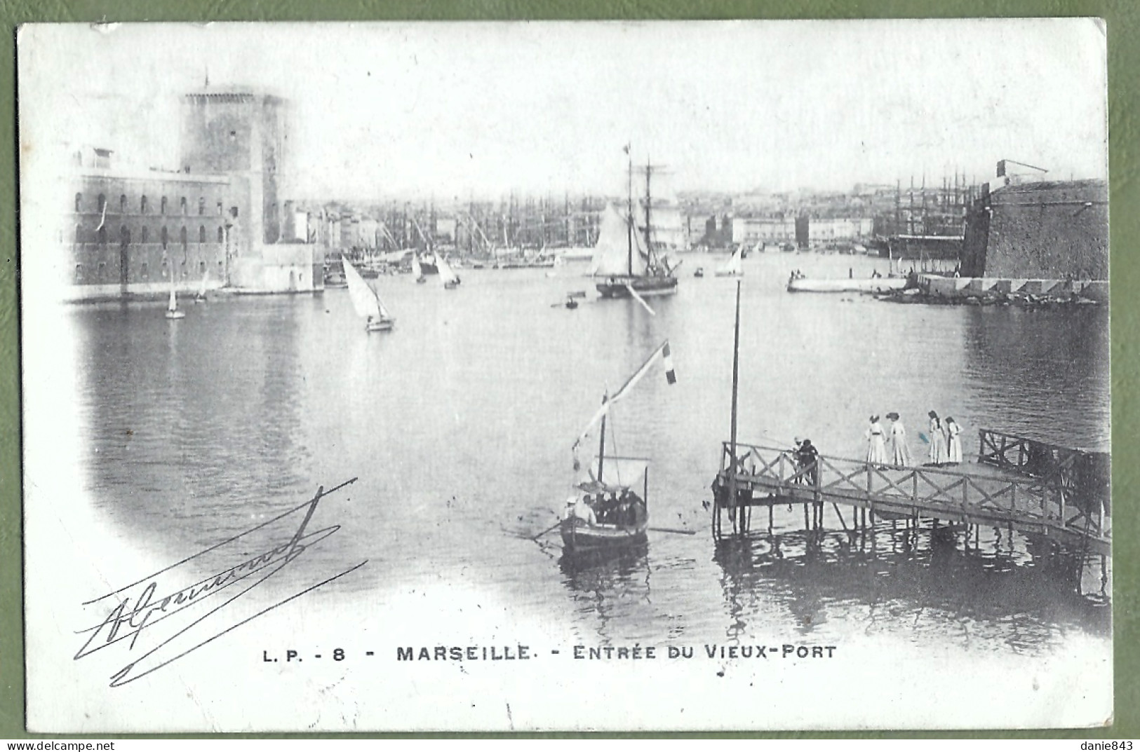 CPA Dos Précurseur - BOUCHES DU RHONE - MARSEILLE - ENTRÉE DU VIEUX PORT - Animation Sur Le Ponton (pêcheur) & Canotage - Alter Hafen (Vieux Port), Saint-Victor, Le Panier