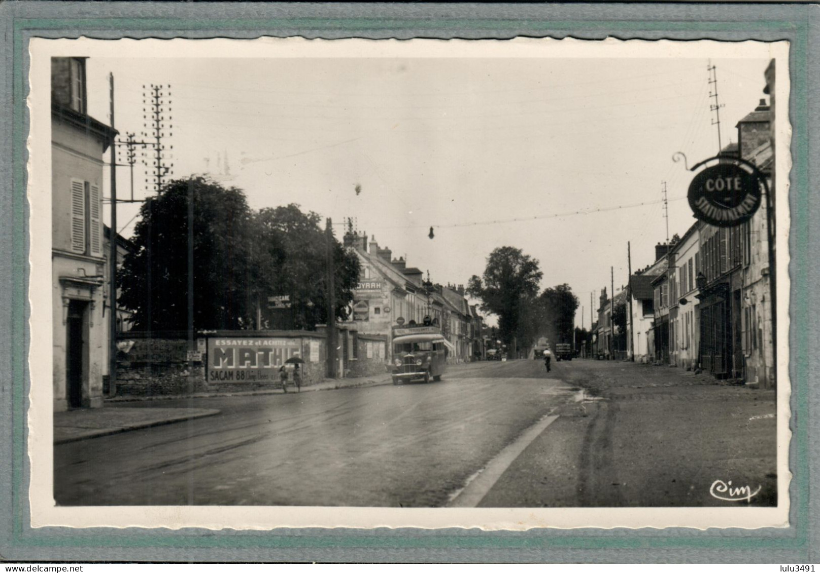 CPSM Dentelée (78) BONNIERES-sur-seine - Rue De La République - Publicité Voitures MATHIS - En 1950 - Bonnieres Sur Seine