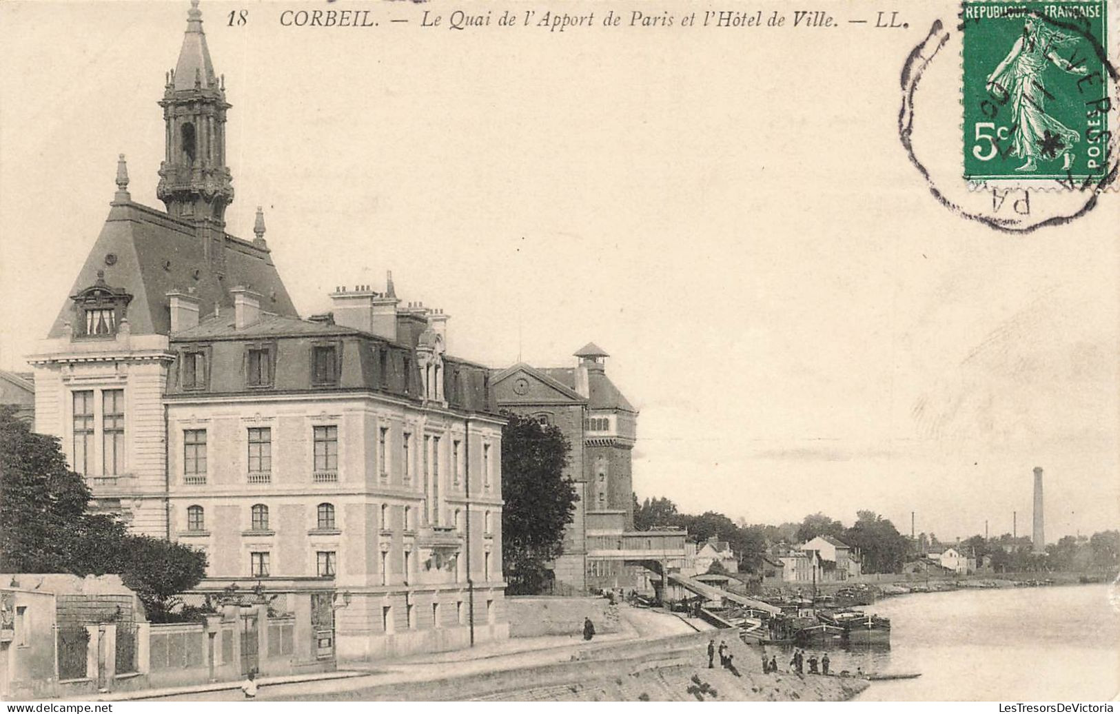 FRANCE - Corbeil - Le Quai De L'Apport De Paris Et L'hôtel De Ville - LL - Animé - Carte Postale Ancienne - Corbeil Essonnes