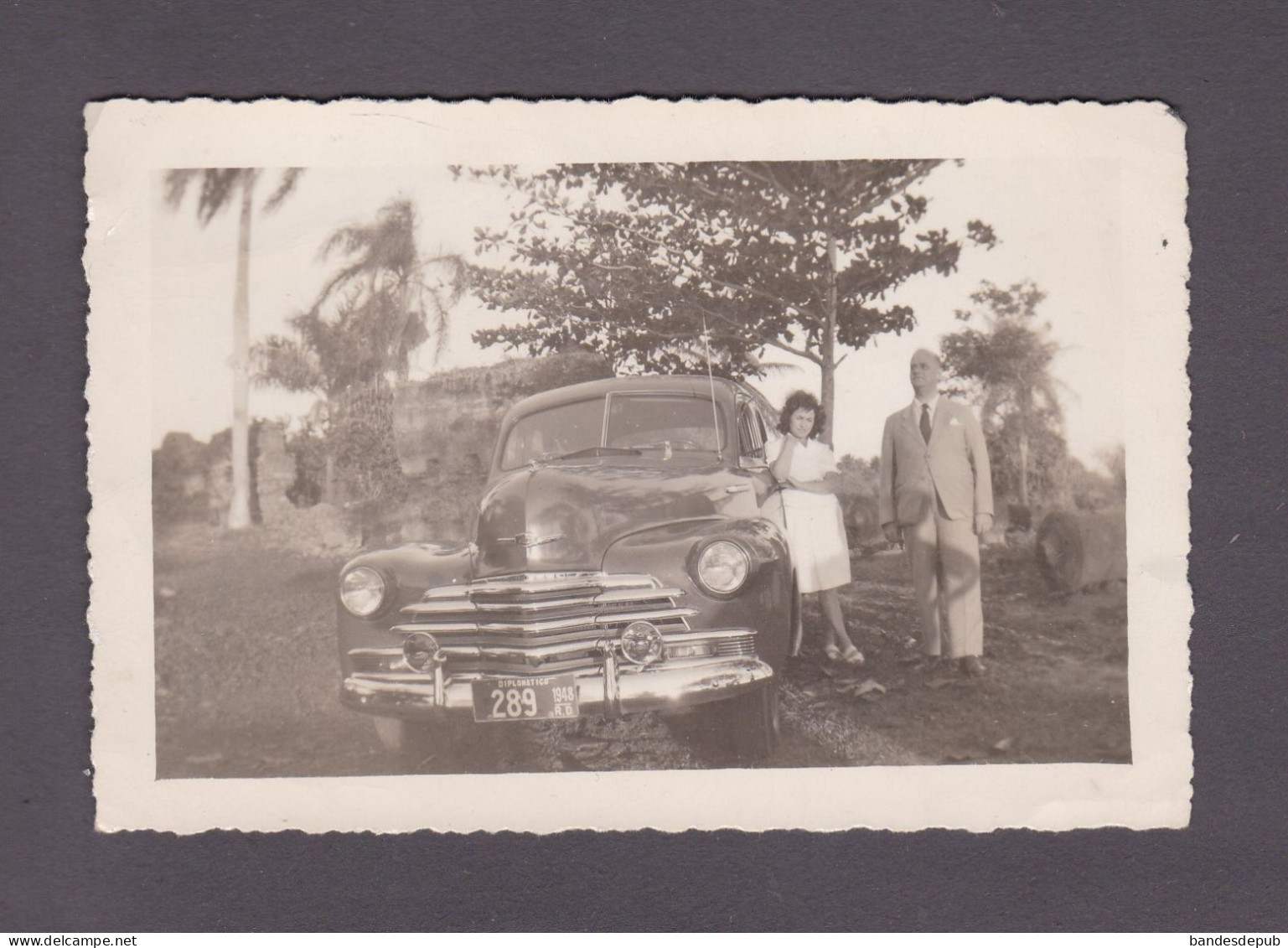 Photo Originale Vintage Snapshot Oldtimer Car Voiture Chevrolet Chevy Fleetline Fleetmaster Plaque Diplomatique (58909 ) - Automobiles