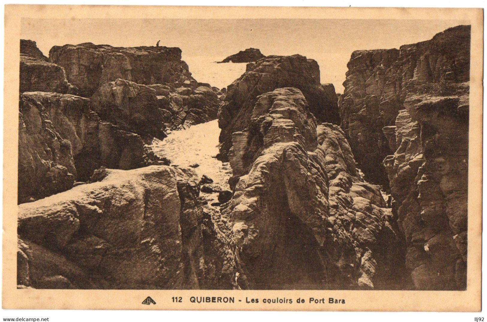 CPA 56 - QUIBERON (Morbihan) - 112. Les Couloirs De Port Bara - Quiberon