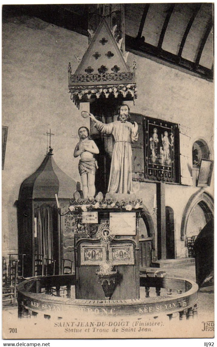 CPA 29 - SAINT-JEAN-DU-DOIGT (Finistère) - 701. Statue Et Tronc De Saint-Jean - ND Phot  - Saint-Jean-du-Doigt