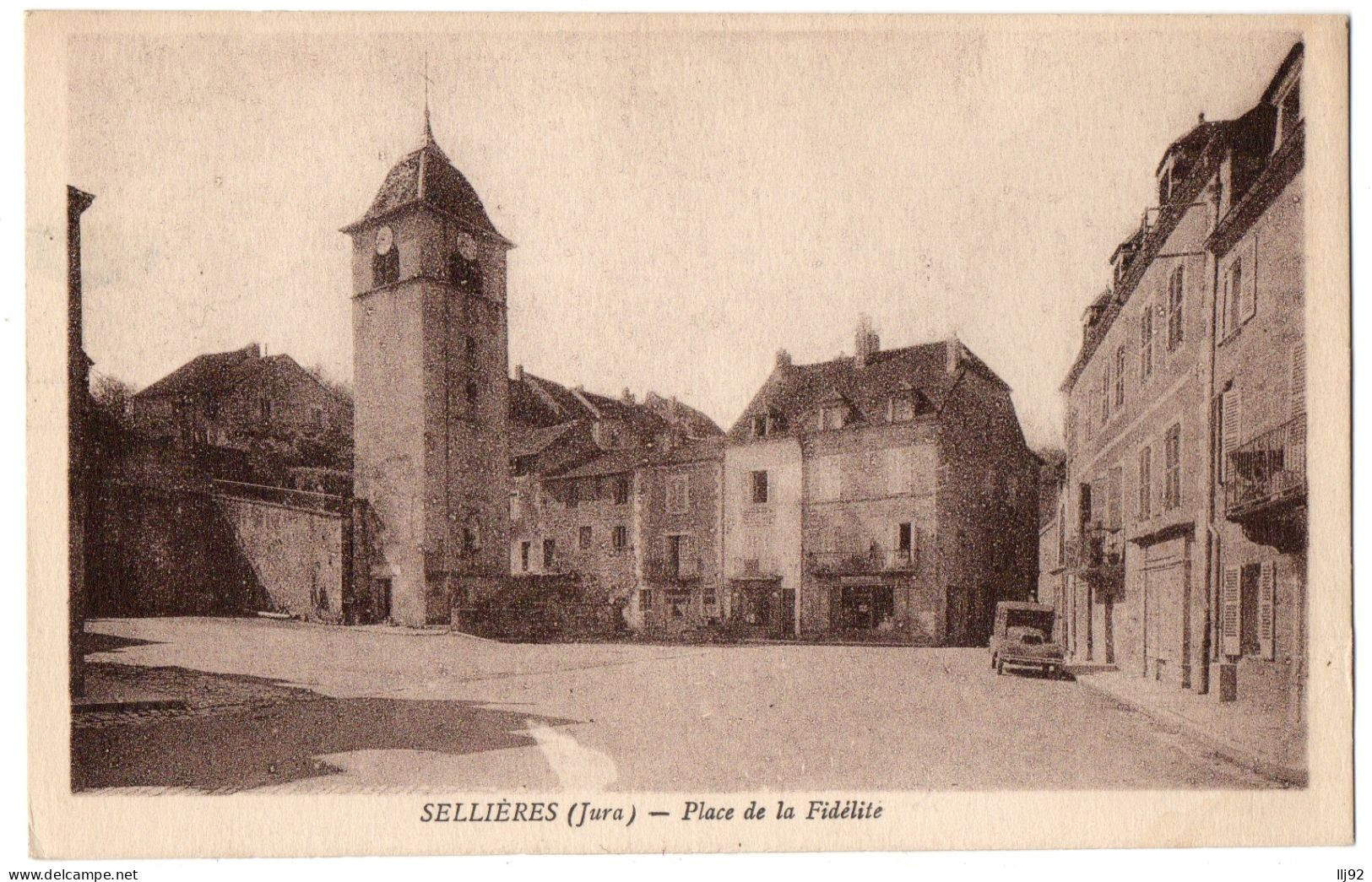 CPA 39 - SELLIERES (Jura) - Place De La Fidélité - Autres & Non Classés