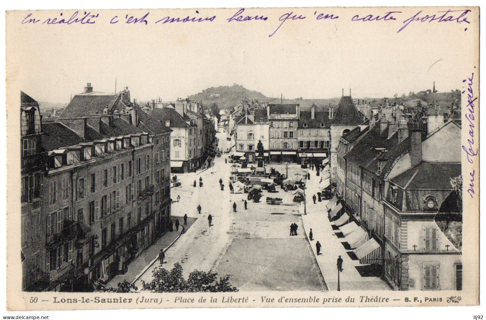 CPA 39 - LONS LE SAUNIER (Jura) - 50. Place De La Liberté. Vue D'ensemble Prise Du Théâtre - Lons Le Saunier