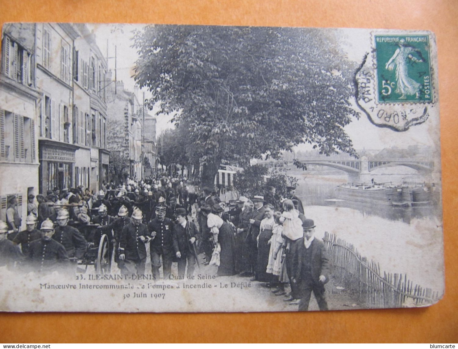 CPA - ILE SAINT DENIS - MANOEUVRE INTERCOMMUNALE DE POMPES A INCENDIE - LE DEFILE - 1907 - L'Ile Saint Denis