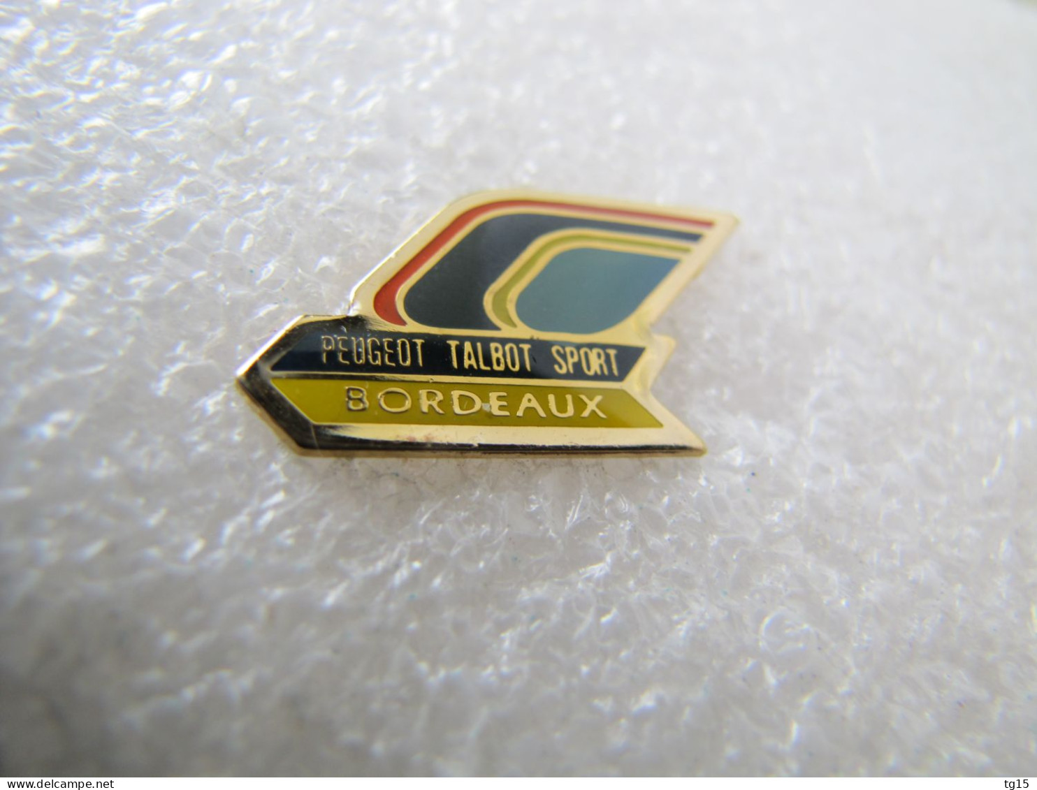 PIN'S    LOGO  PEUGEOT TALBOT SPORT  BORDEAUX    Epoxy - Peugeot