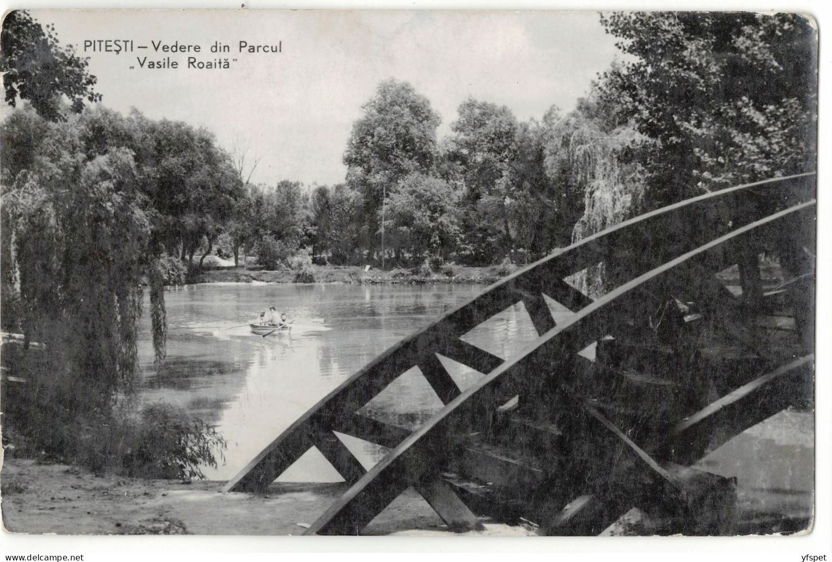 Pitești - View Of ”Vasile Roaită” Park - Romania