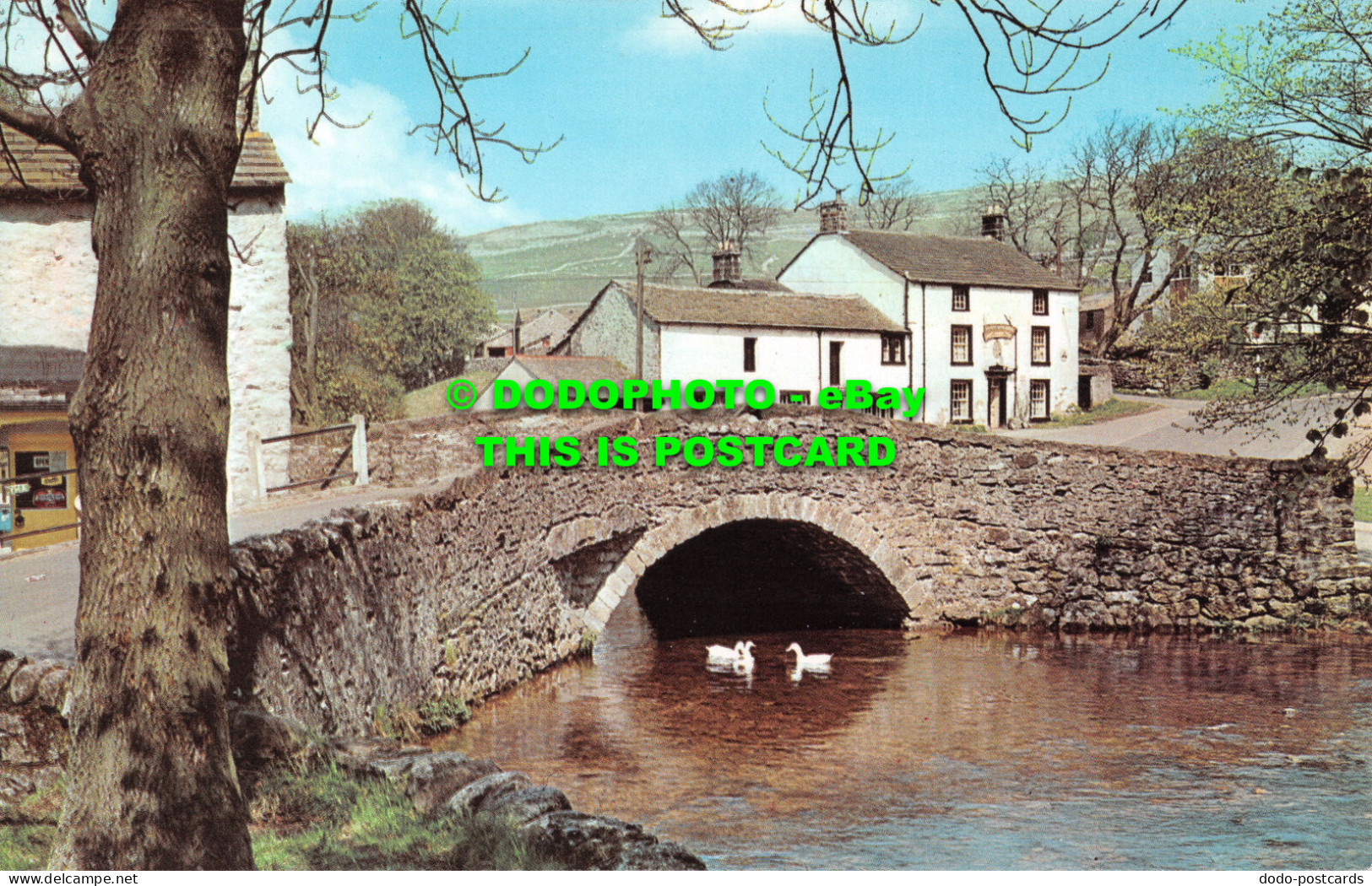 R517538 Malham. River Aire. Postcard - Welt