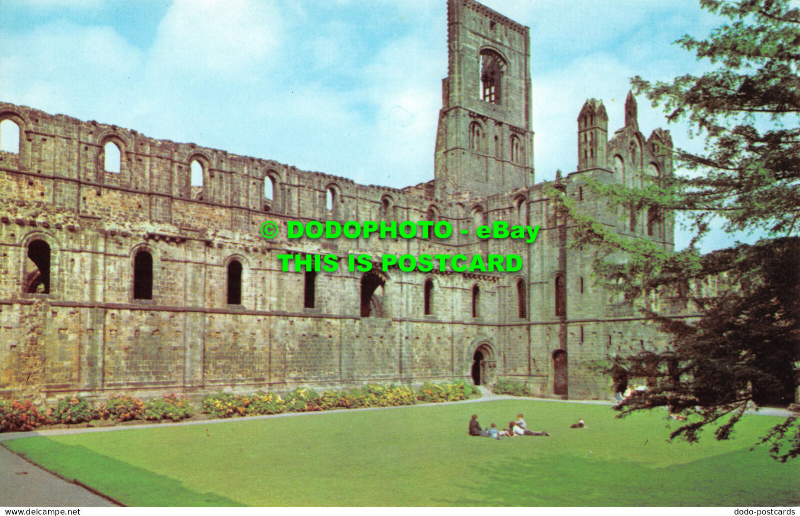 R517574 Kirkstall Abbey. Postcard - Welt