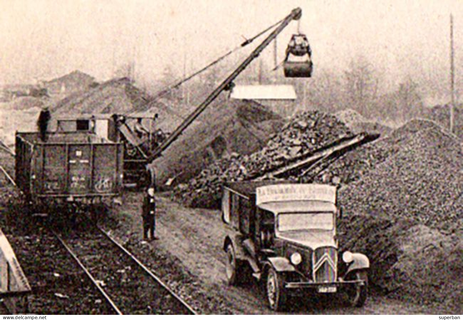 LOUVIERS ( EURE ) : CHANTIERS DE LA NORMANDE ( GRUE Et CAMION CITROËN / CRANE And TRUCK ) ~ 1910 ? (an596) - Louviers