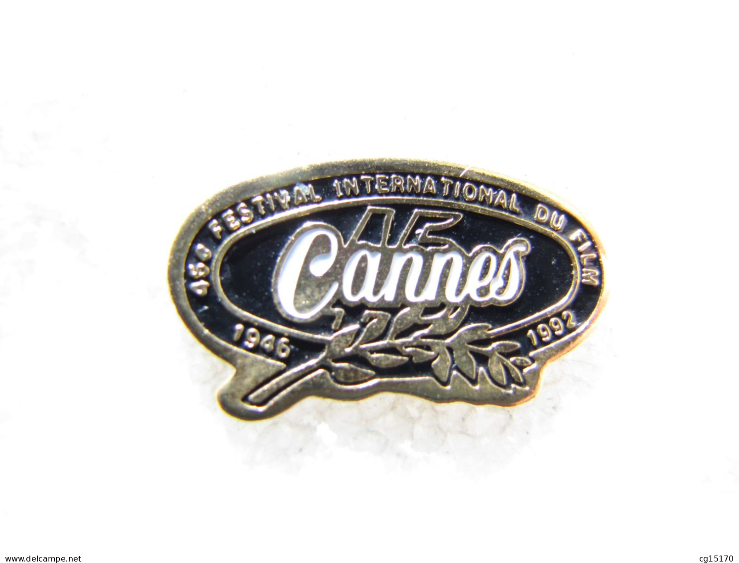 PIN'S     CANNES   CINEMA  45 ème  FESTIVAL DU FILM - Villes