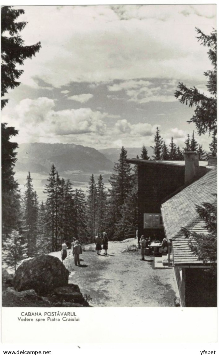 Postăvarul Chalet - View Of The Piatra Craiului Range - Romania