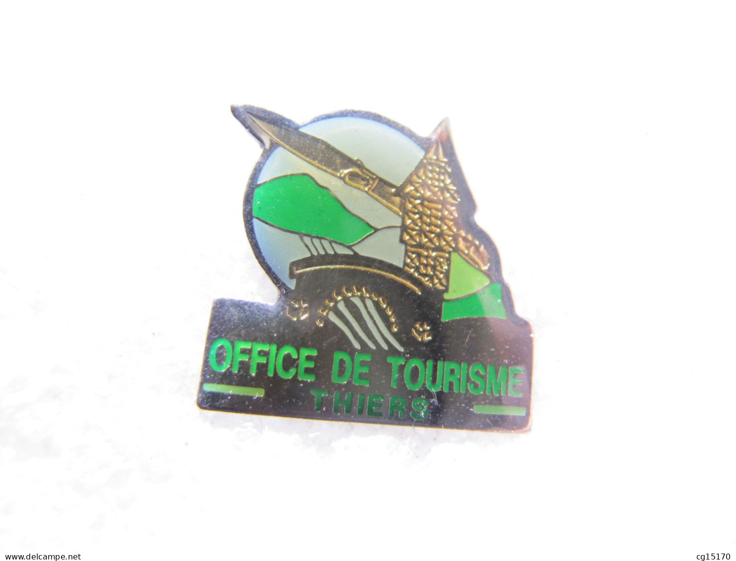 PIN'S    OFFICE DE TOURISME THIERS COUTEAU - Villes