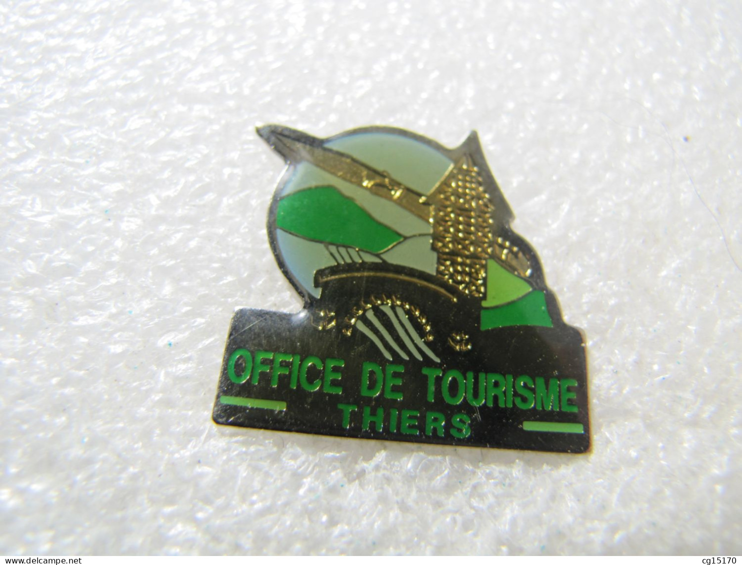 PIN'S    OFFICE DE TOURISME THIERS COUTEAU - Steden