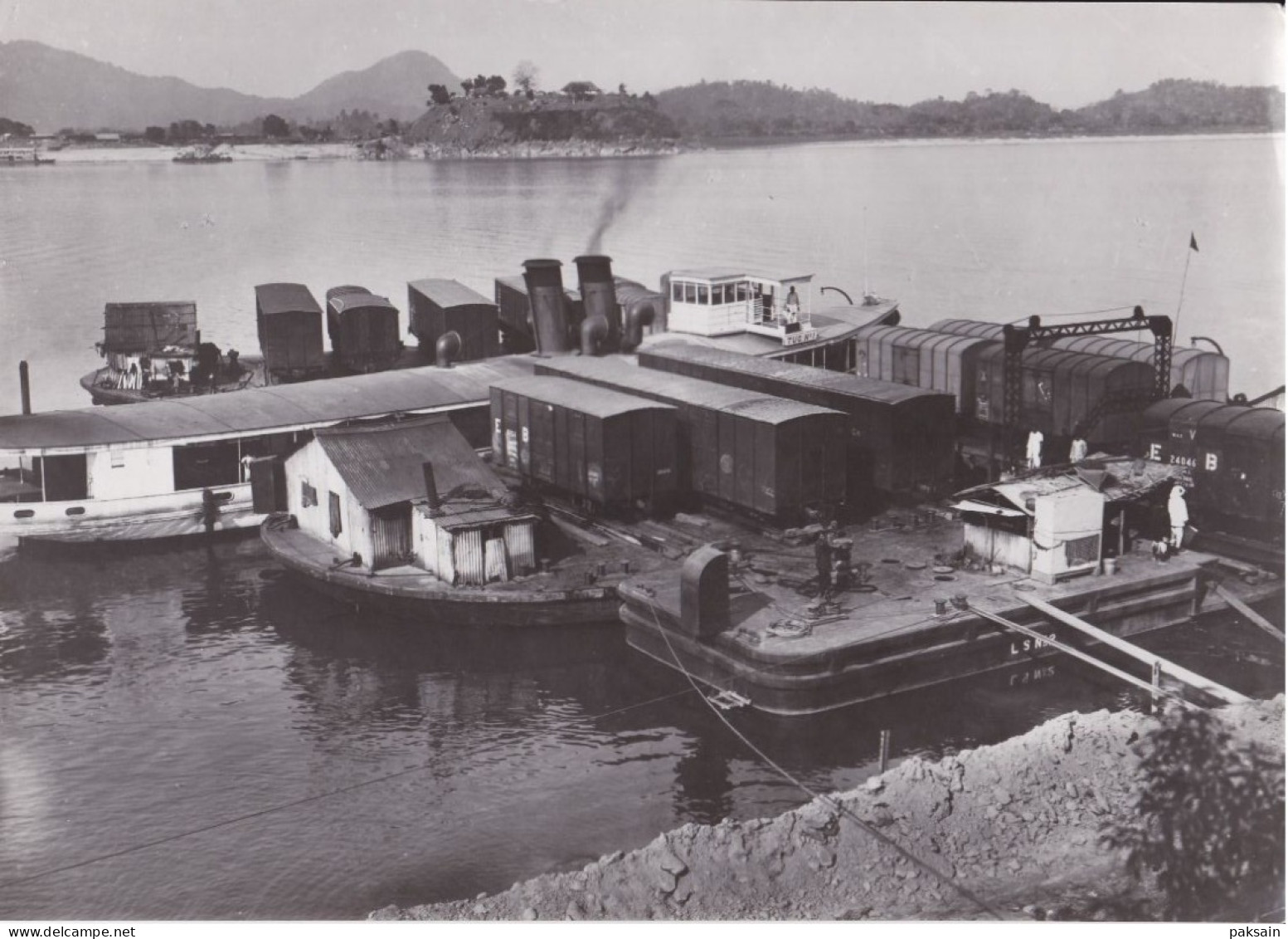 Birmanie - 7 photos 1930 Pagde Pagoda Rangoon Burma ferry Train Ferries bateau boat Myanmar Burma