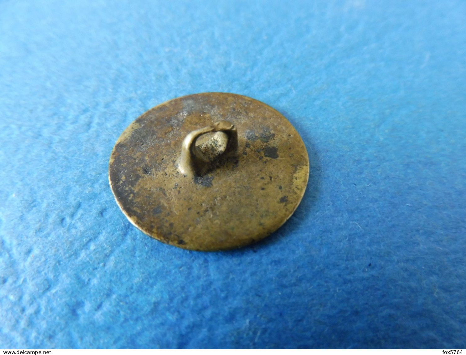 BOUTON / ETOILE / FABRICATION ANCIENNE - Boutons