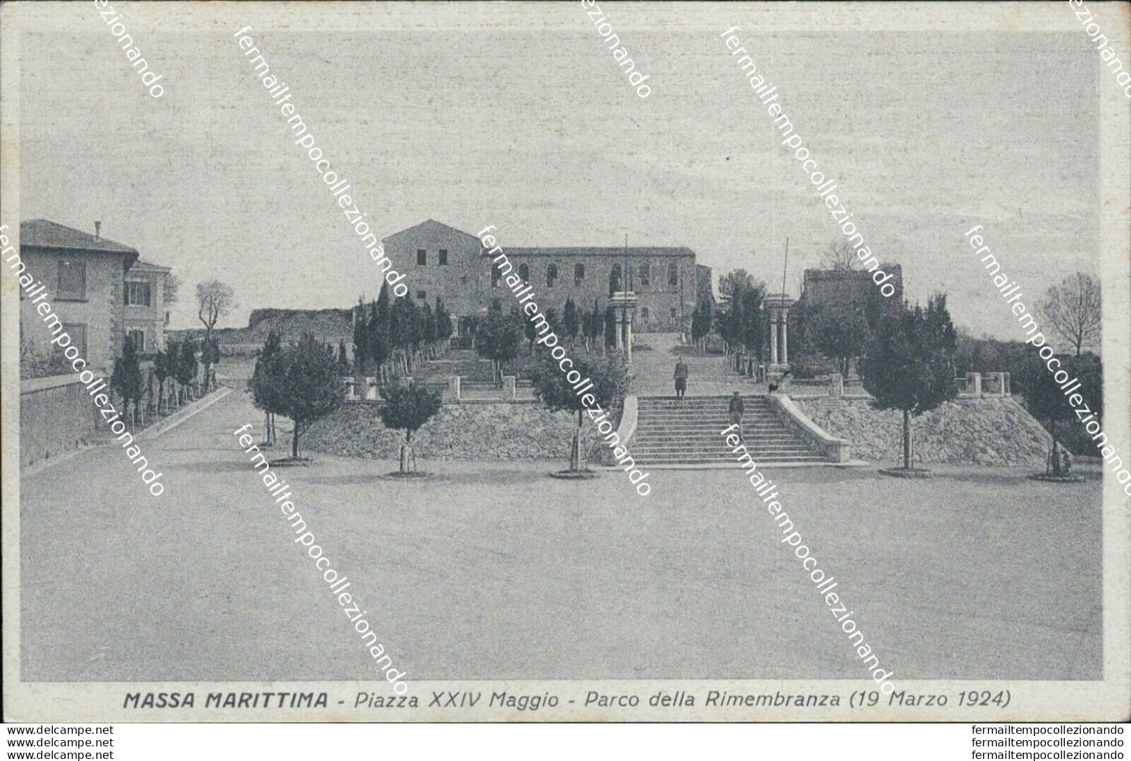 Bg212 Cartolina Massa Marittima Piazza XXIv Maggio Parco Della Rimembranza - Massa