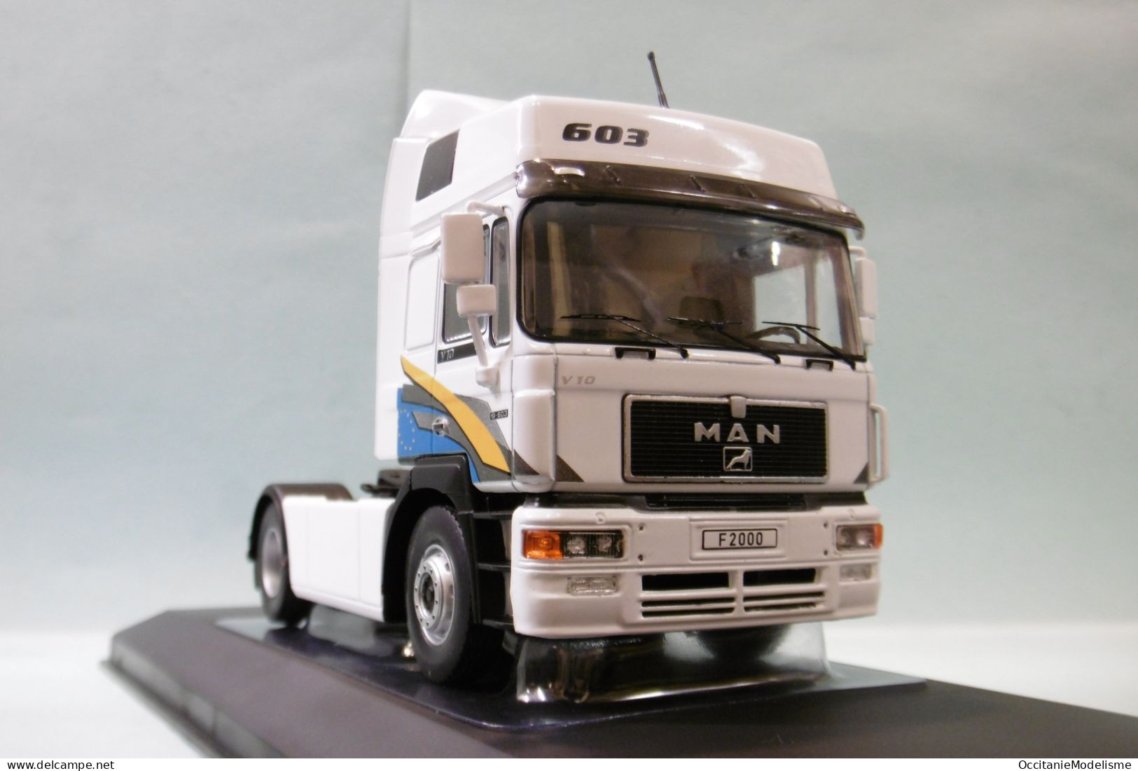 Ixo - Camion MAN F2000 1994 Blanc Réf. TR174 NBO Neuf 1/43 - Ixo