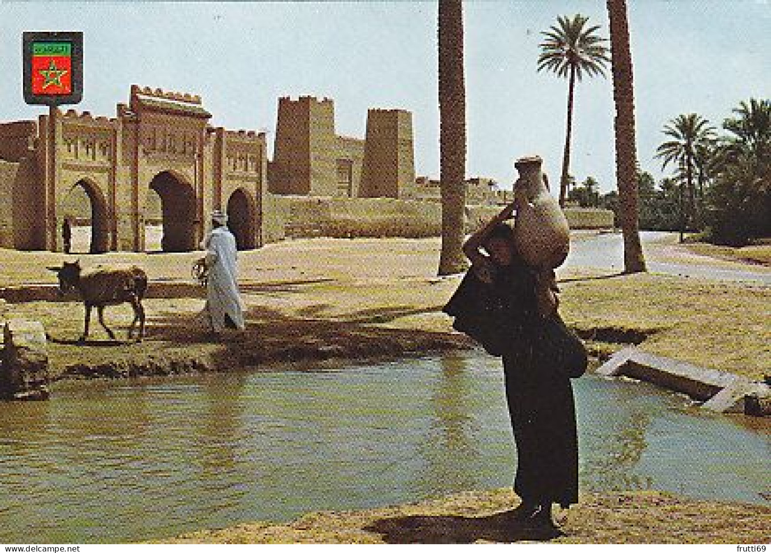 AK 215235 MAROC - Village In The Desert - Andere & Zonder Classificatie