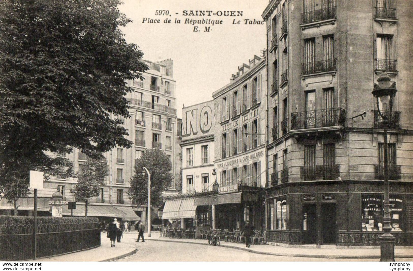 93. CPA - SAINT OUEN - Place De La République - Le Tabac - - Saint Ouen