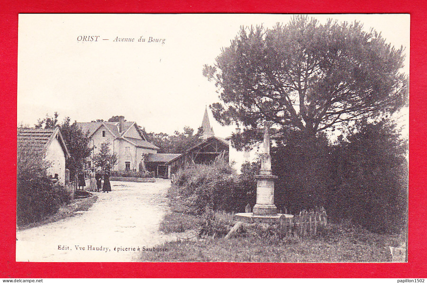 F-40-Orist-02P113  L'avenue Du Bourg, Le Monument, Cpa BE - Autres & Non Classés