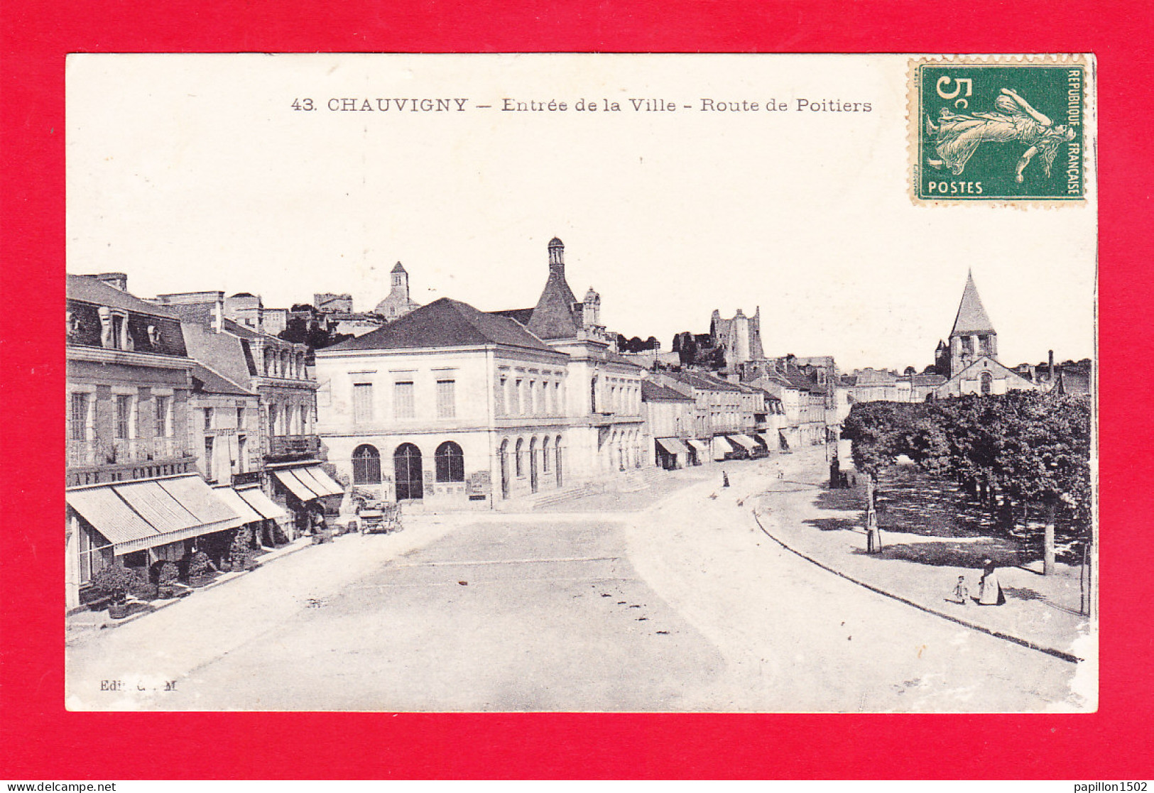 F-86-Chauvigny-12A56  Entrée De La Ville, Route De Poitiers, Cpa  - Chauvigny