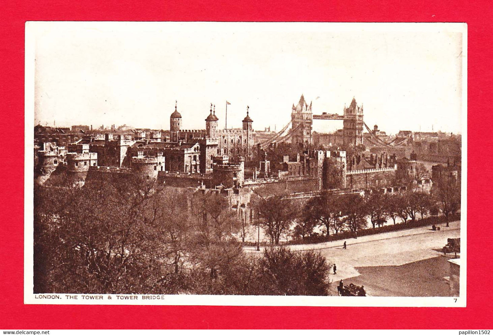 E-Royaume Uni-206PH10 LONDON, The Tower And Tower Bridge, Cpa BE - Tower Of London