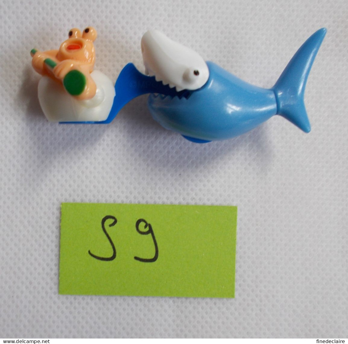 Kinder - Les Piramollis Les Objets, Série 1 - Piramollis Et Requin - S 09 - Sans BPZ - Mountables