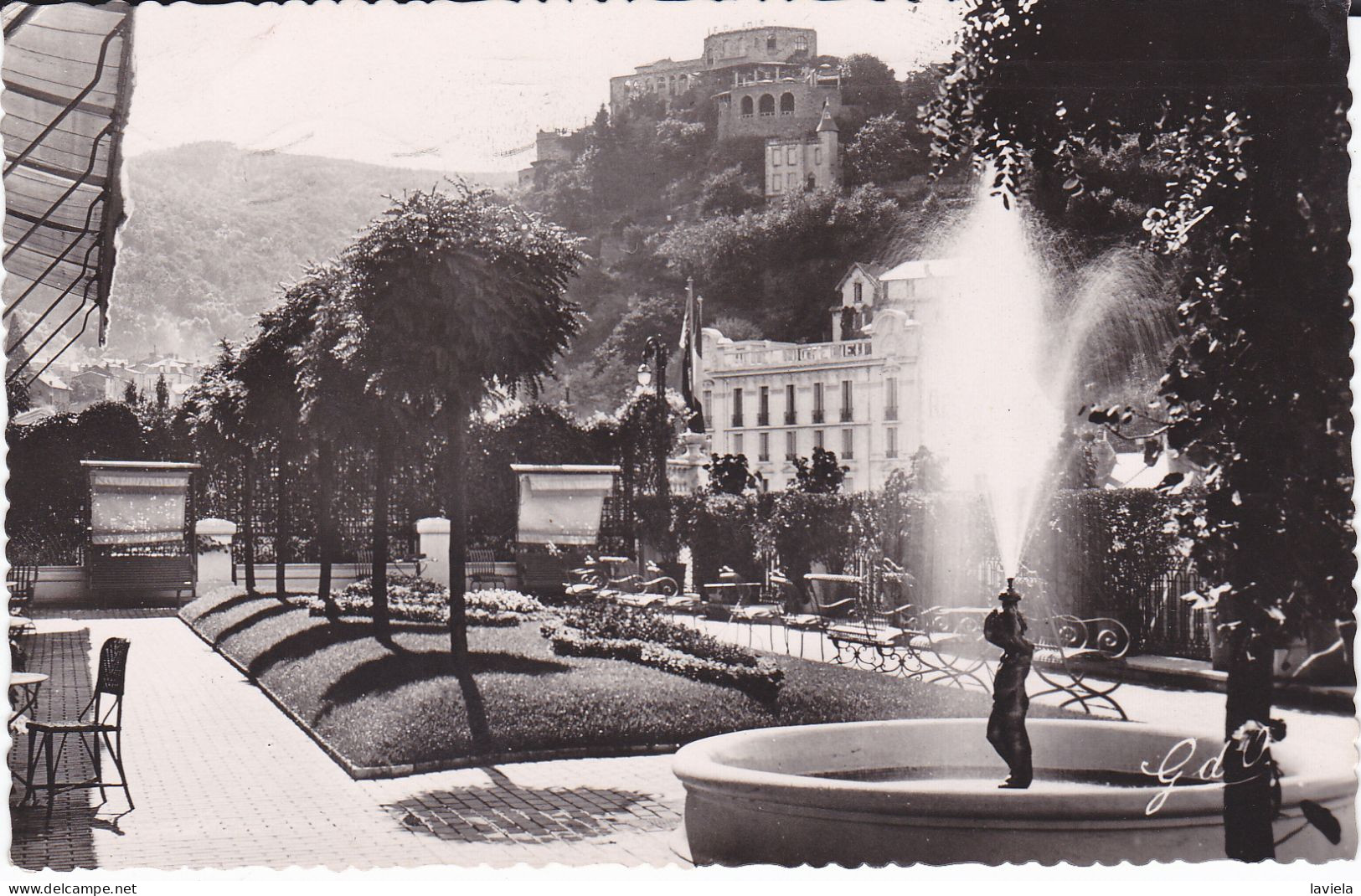 63 ROYAT - Terrasse Du Royat-Palace  - Circullée 1952 - Royat