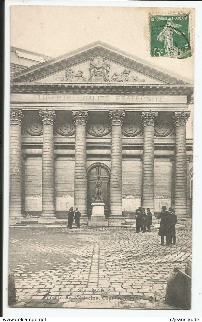 Paris Faculté De Médecine Cour Intérieur    1905    N° 250 - Arrondissement: 05