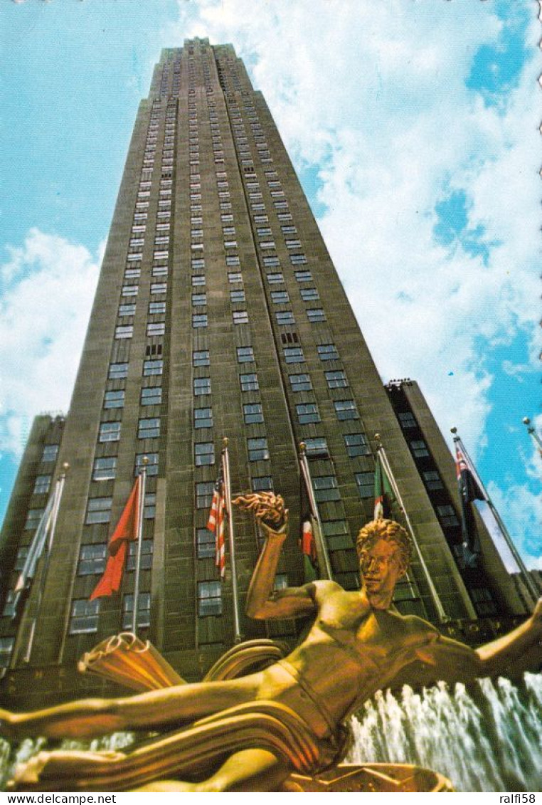 1 AK USA New York * Rockefeller Center In Manhattan - Prometheus Statue At The Base Of The RCA Building In New York City - Andere Monumente & Gebäude