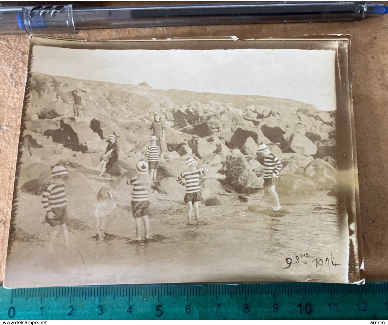 Réal Photo Ancienne Scène De Plage Les Enfants 1914 - Pin-ups