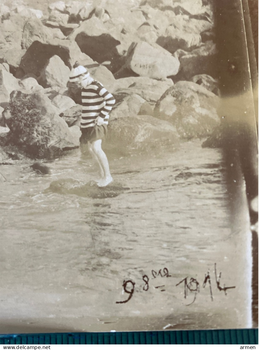 Réal Photo Ancienne Scène De Plage Les Enfants 1914 - Pin-Ups