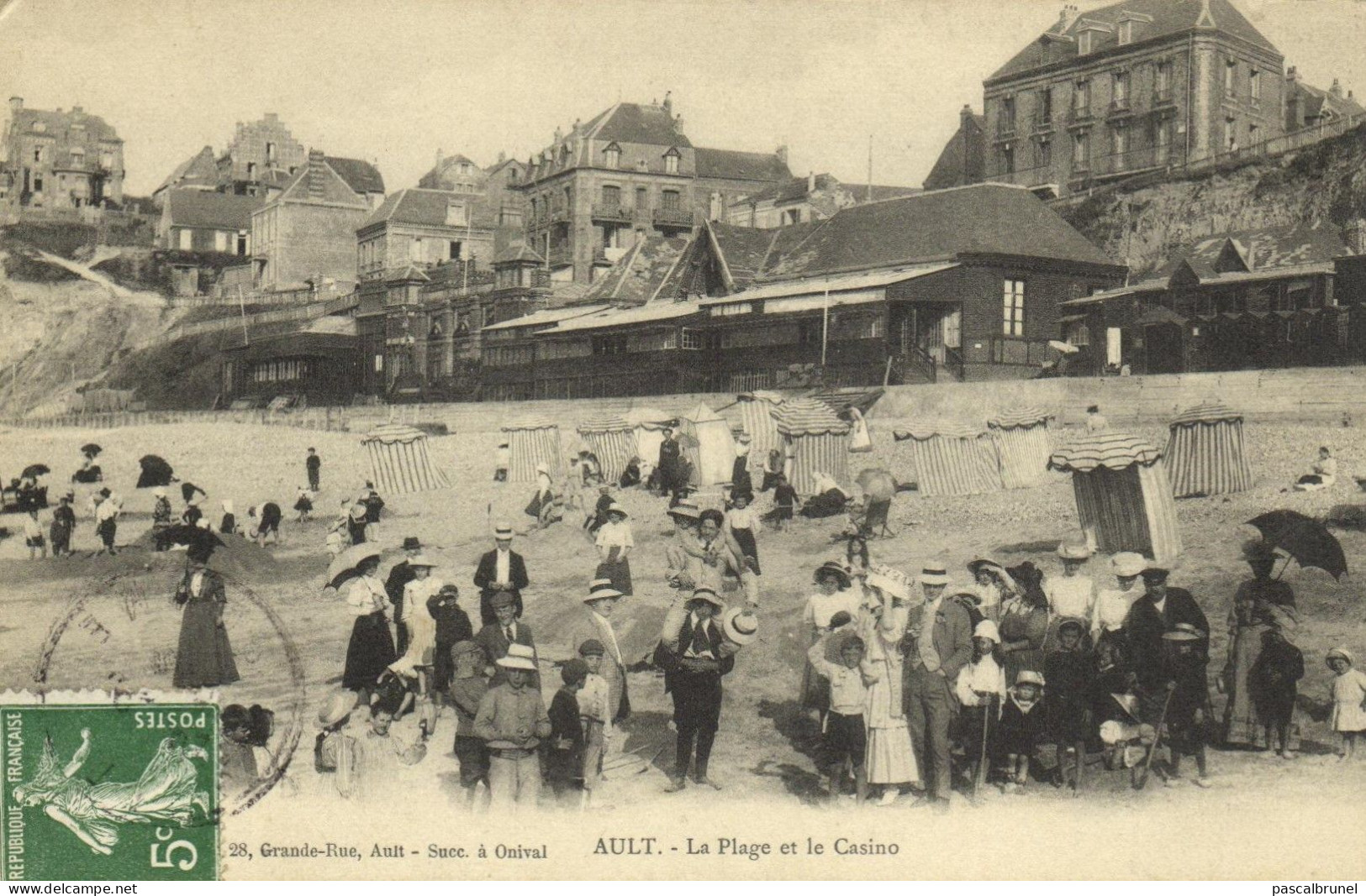 AULT - LA PLAGE ET LE CASINO - Ault