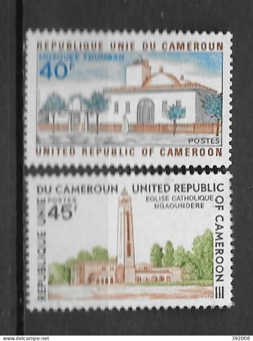 1975 - N°591 + 593**MNH - Eglises Et Mosquées - Cameroon (1960-...)