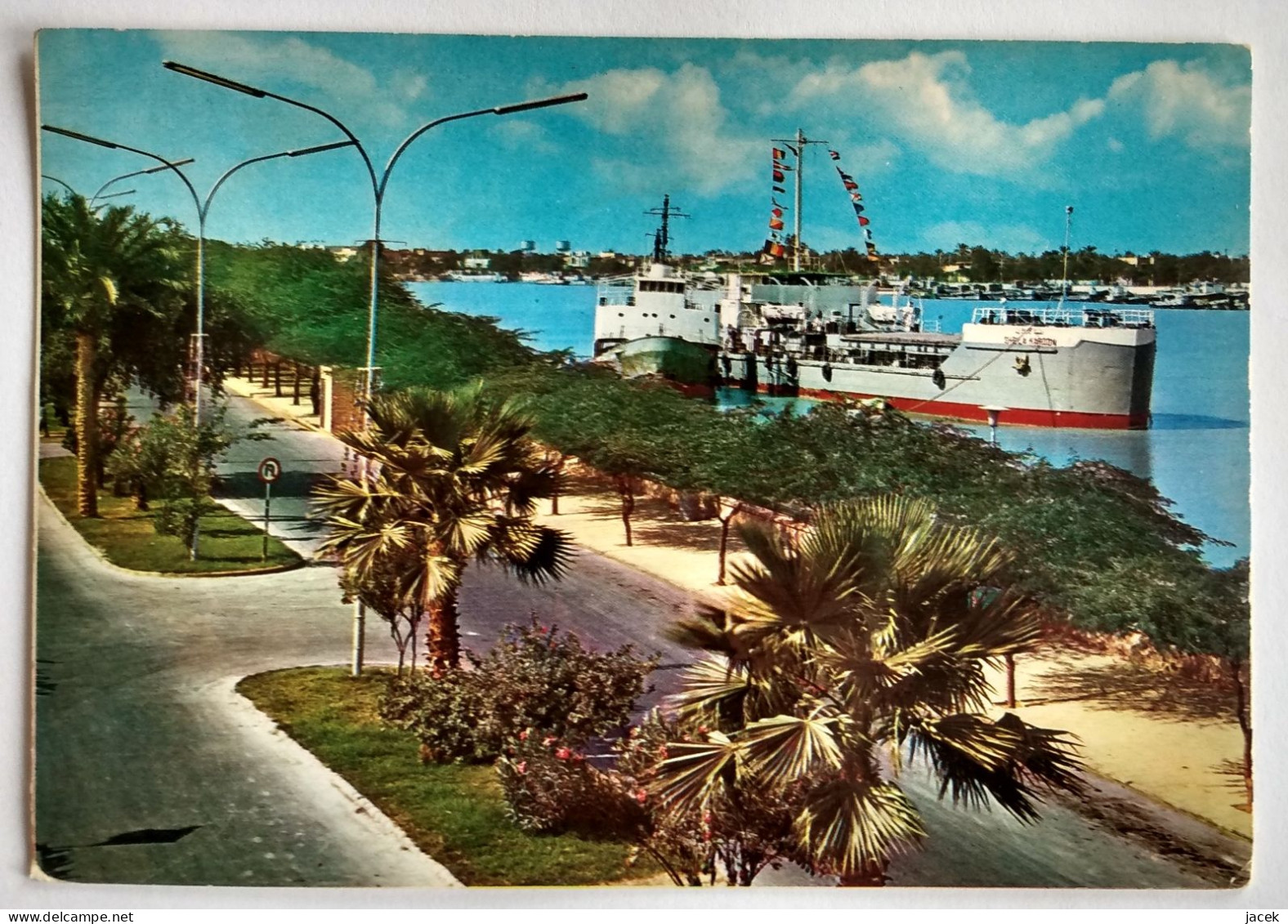 Kharamshahr Iran River Ship - Irán