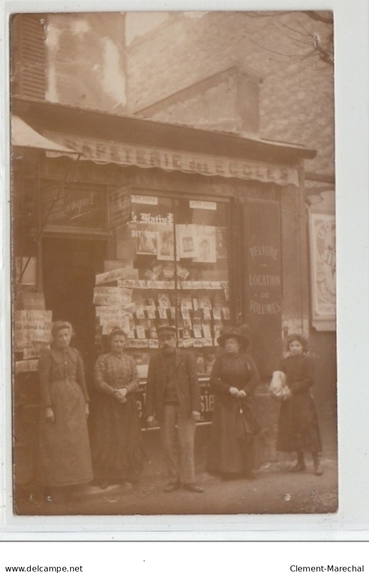 COLOMBES : Carte Photo De La Papeterie Des Ecoles (vendeur De Cartes Postales) - Très Bon état - Colombes