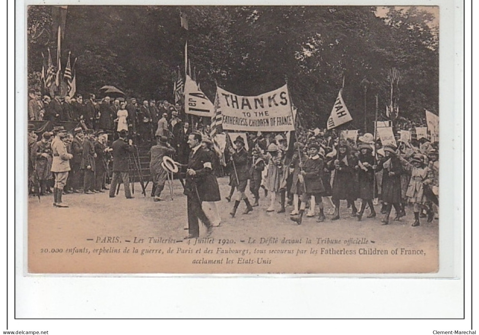 PARIS 1er : Les Tuileries - Le 4 Juillet 1920 (Independance Day) - Défilé Devant La Tribune Officielle - Très Bon état - Arrondissement: 01