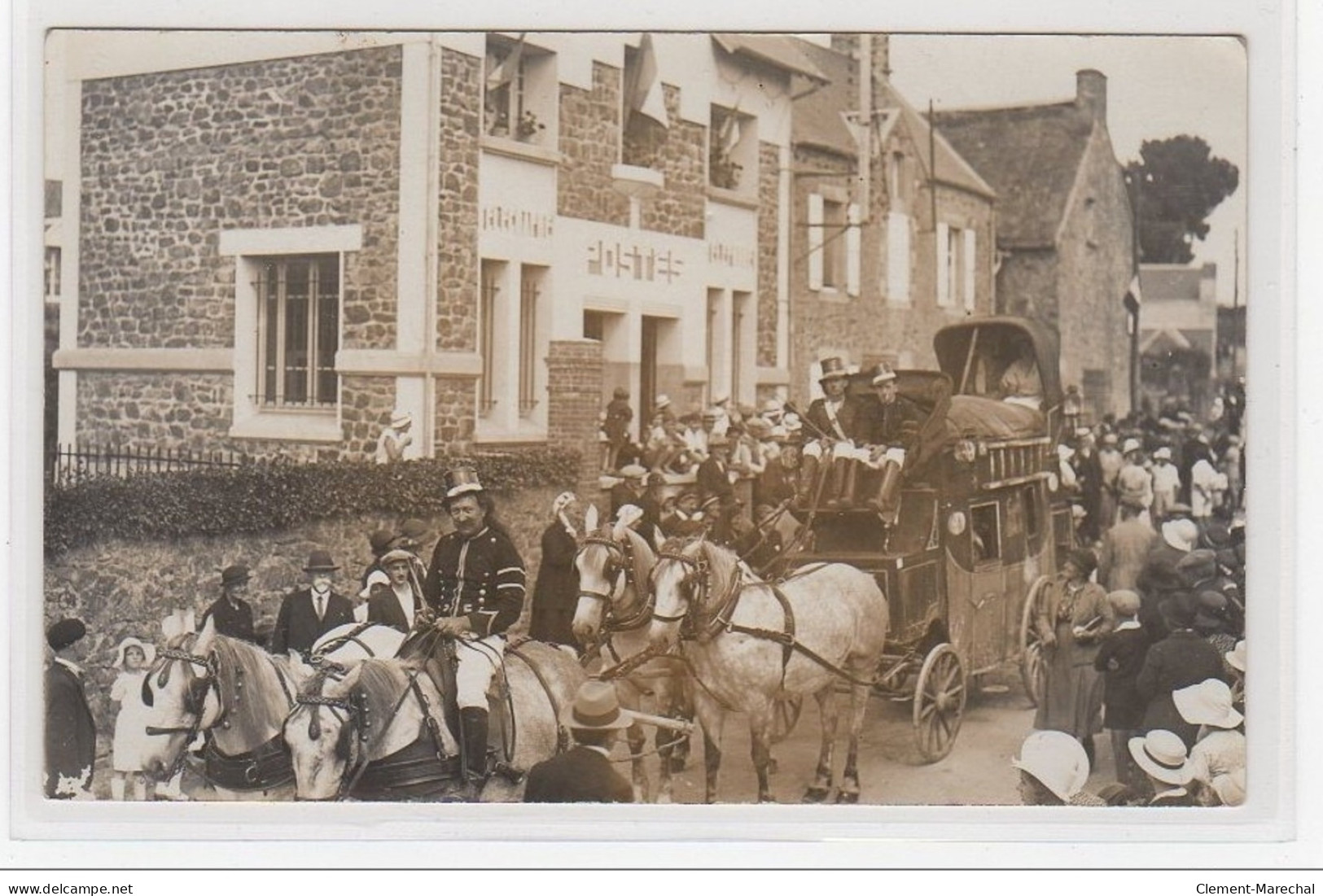 BLAINVILLE : Carte Photo Pendant L'inauguration De La Poste - Très Bon état - Blainville Sur Mer