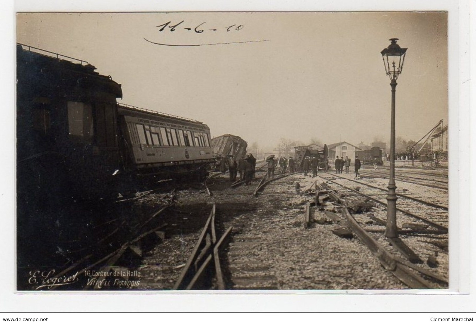 Environs De VITRY LE FRANCOIS : Carte Photo Du Déraillement D'un Train En 1910 - Très Bon état - Vitry-le-François