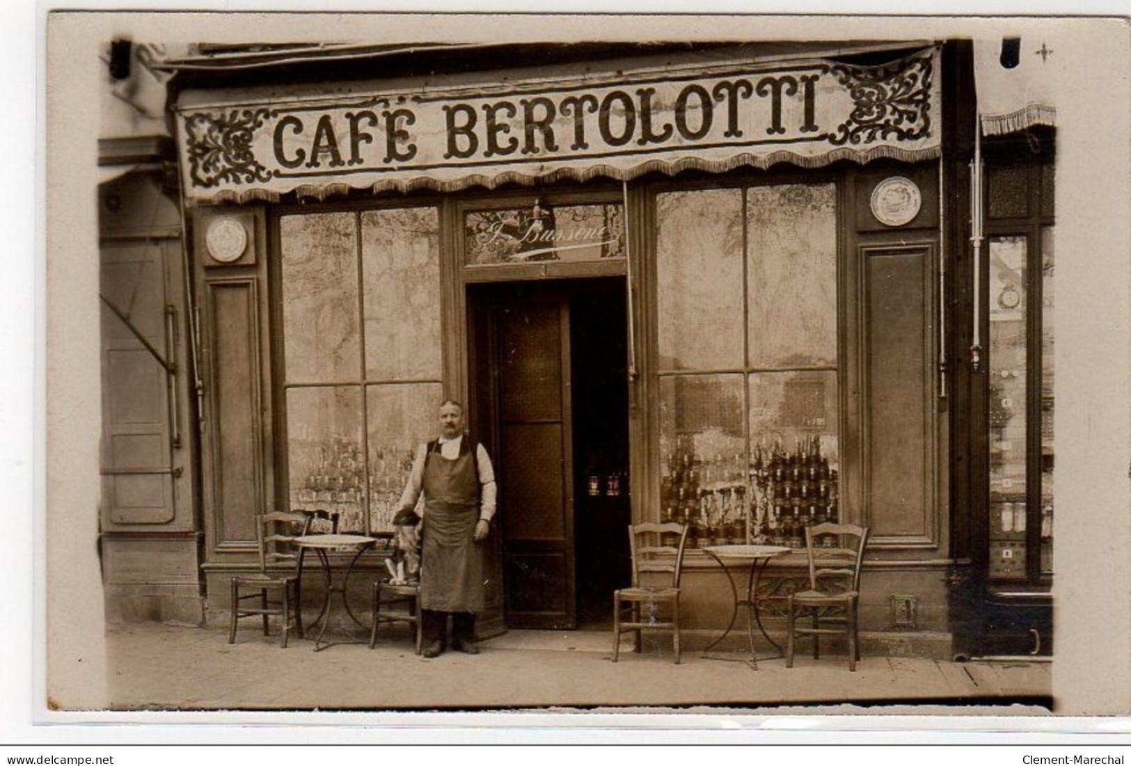 NICE : Carte Photo Du Café BERTOLOTTI Vers 1910 - Très Bon état - Cafés, Hotels, Restaurants