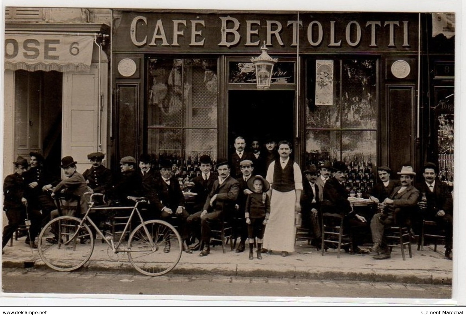 NICE : Carte Photo Du Café BERTOLOTTI Vers 1910 - Très Bon état - Cafés, Hotels, Restaurants