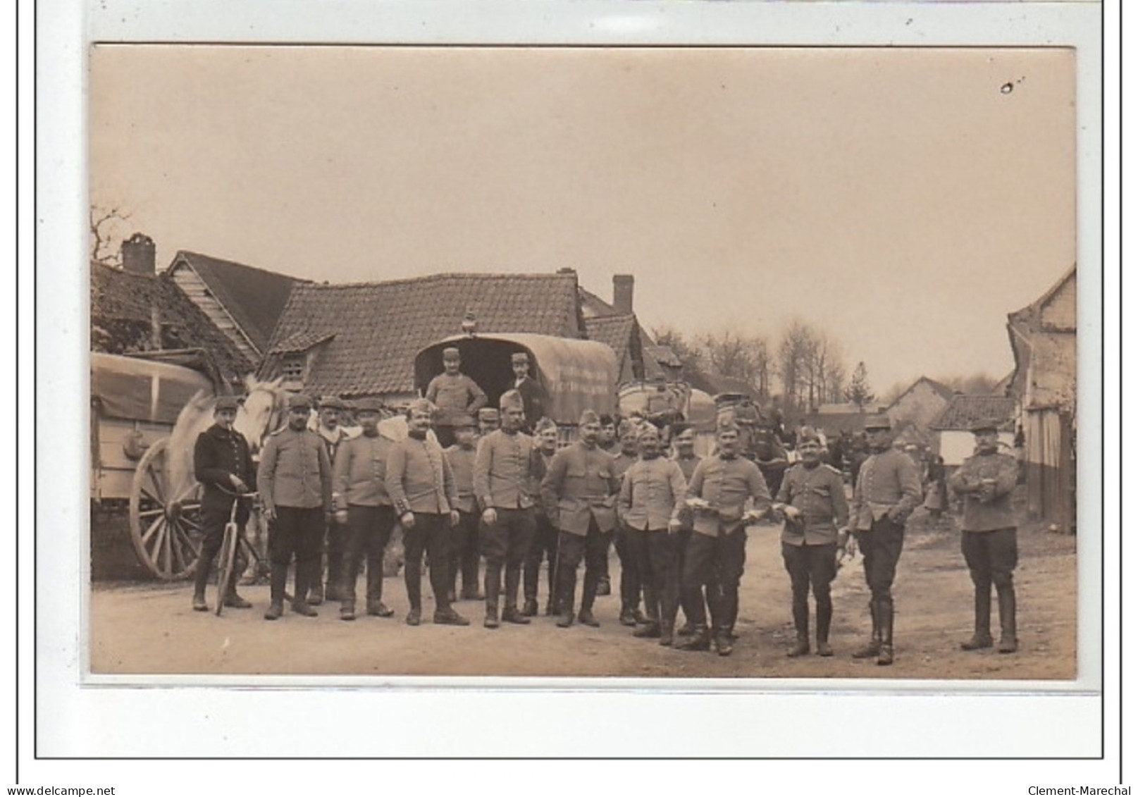 BETHUNE - CARTE PHOTO - Epicerie Et Drogueries Flament-Roussel - MILITAIRES - 3 CARTES PHOTOS - Très Bon état - Bethune